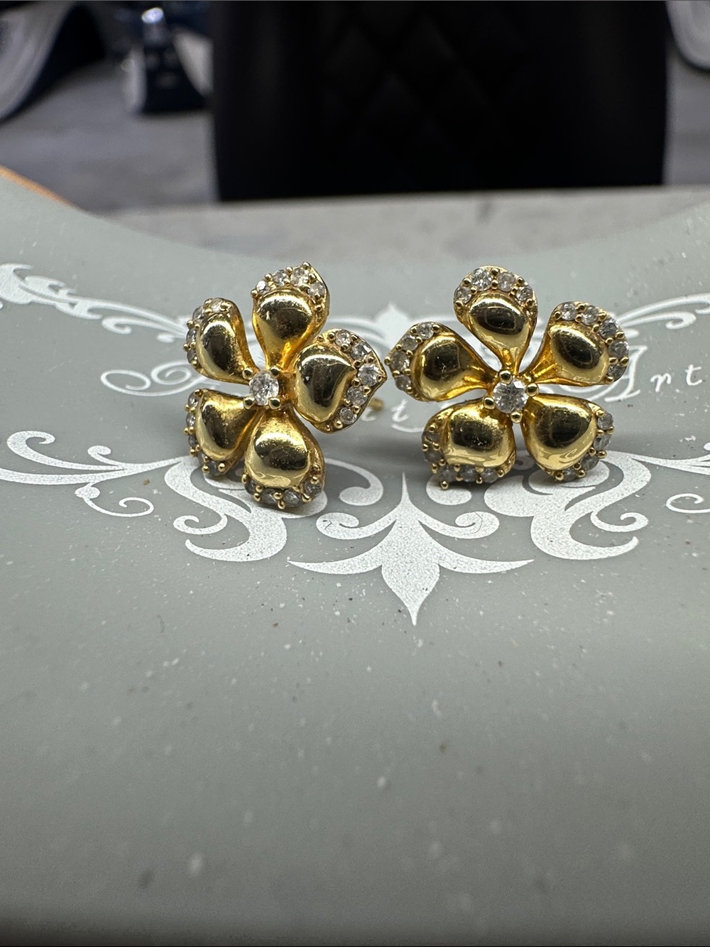 14 k solid gold  Gold Flower natural diamond  Stud Earrings - Women Jewelry